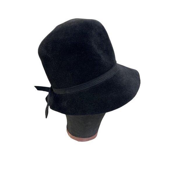 Otto Lucas Accessories - Vintage Otto Lucas Junior Black Wool Cloche Hat Made In England NWOT